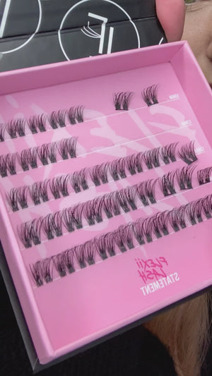 
                
                    Load and play video in Gallery viewer, Flexii Cluster Lashes - 50 DIY Eyelash Extensions
                
            